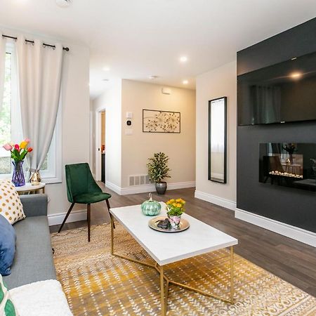 Luxury 1Br With King Bed - Steps From Byward Market! Lägenhet Ottawa Exteriör bild