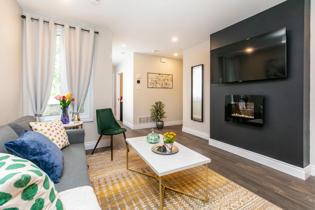 Luxury 1Br With King Bed - Steps From Byward Market! Lägenhet Ottawa Exteriör bild