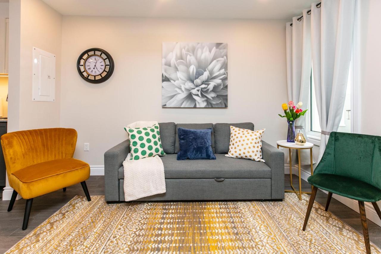 Luxury 1Br With King Bed - Steps From Byward Market! Lägenhet Ottawa Exteriör bild