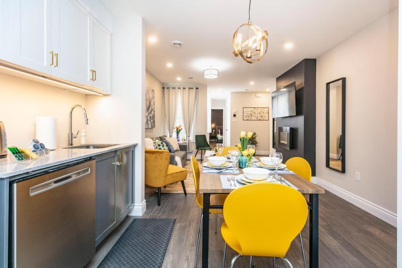 Luxury 1Br With King Bed - Steps From Byward Market! Lägenhet Ottawa Exteriör bild